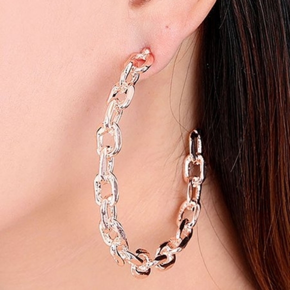 Amrita Singh Jewelry - 2🎉HP🎉 Amrita Singh Rose Gold Chain Hoop Earrings
